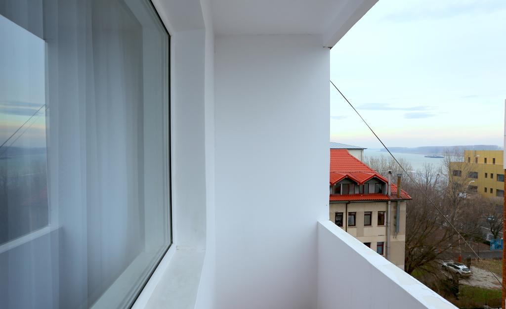 Soho Apartment Near Ceronav Galati  Room photo